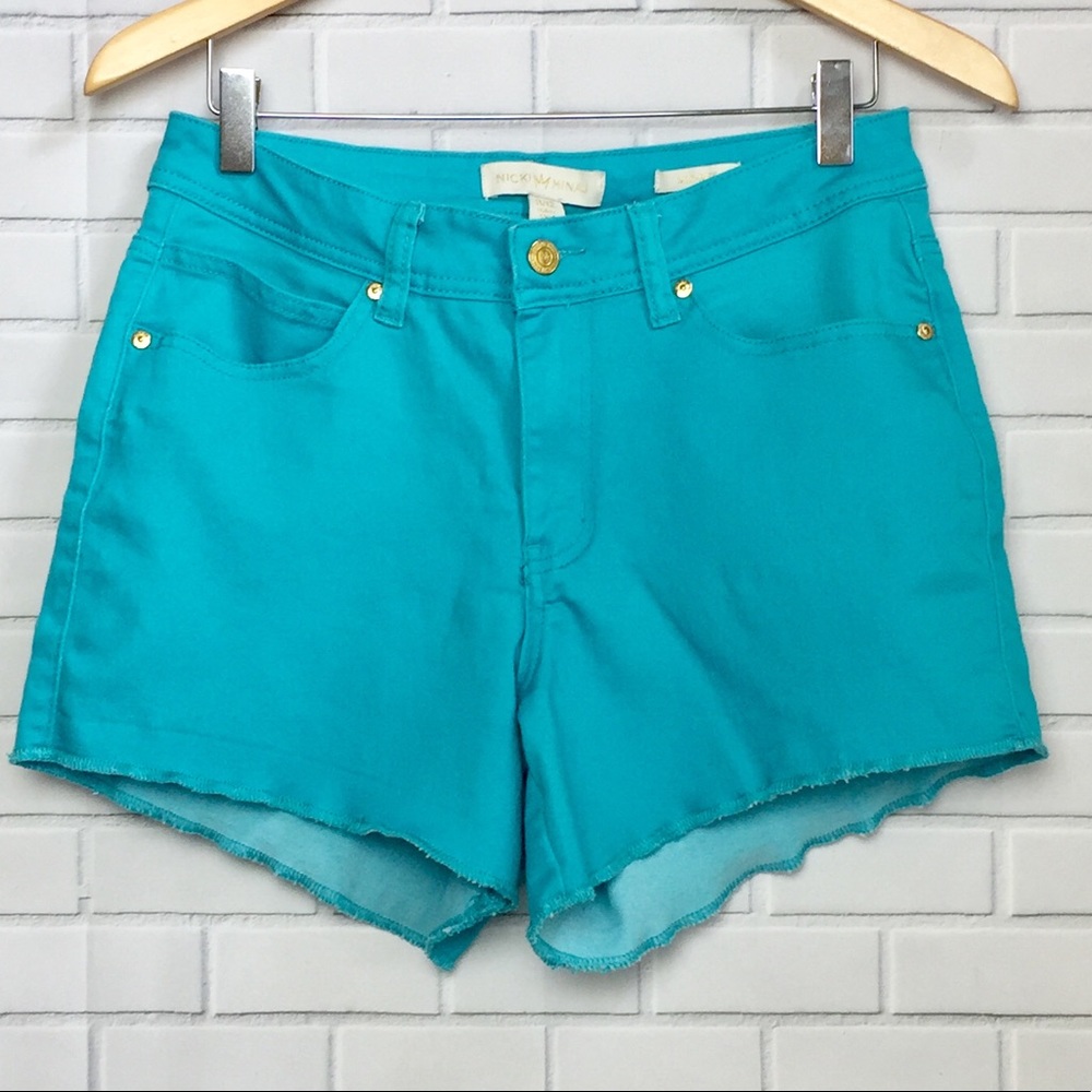 🐝 Nicki Minaj Turquoise Shorts 11/12 Mid Rise